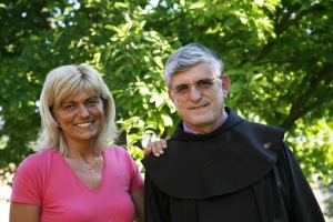 Mirjana y el Padre Petar Ljubicic